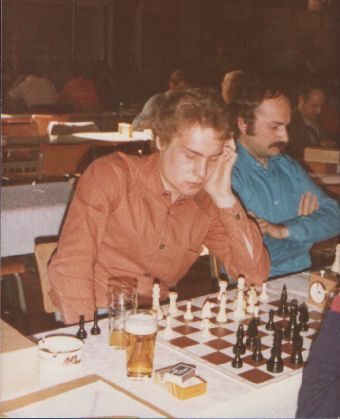 Foto von einer Schachpartie während des Blitzturniers in Eupen Belgien im Jahr 1976